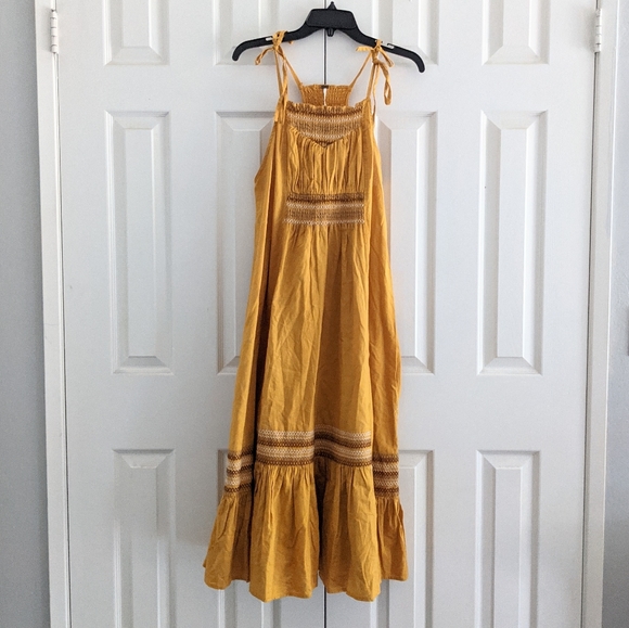 Free People Dresses & Skirts - FREE PEOPLE Linen Cotton Blend Smocked Stitch Sleeveless Maxi Dress